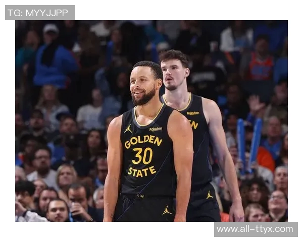 库里与巴特勒罚球命中率大幅提升差距缩小后者仍有机会争夺荣誉